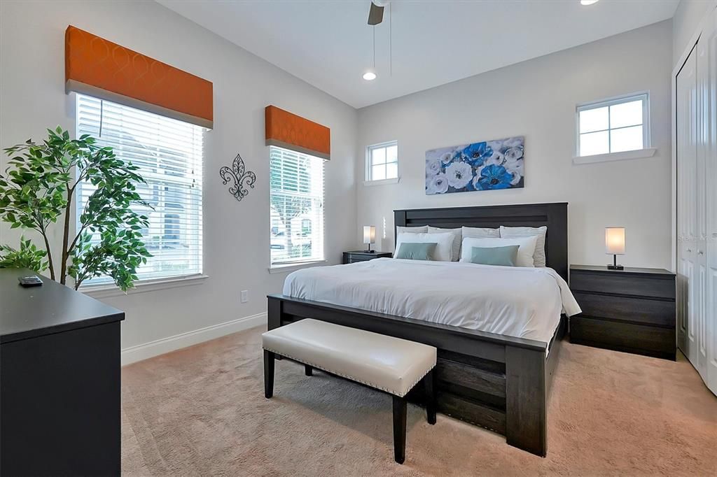 For Rent: $2,900 (5 beds, 4 baths, 2340 Square Feet)