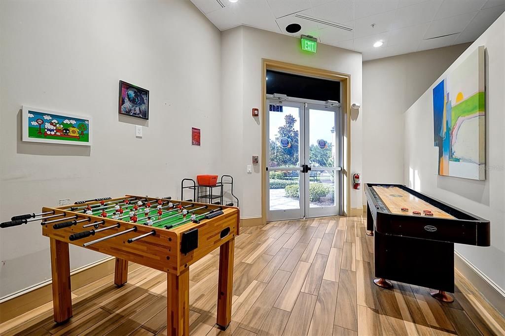 For Rent: $2,900 (5 beds, 4 baths, 2340 Square Feet)