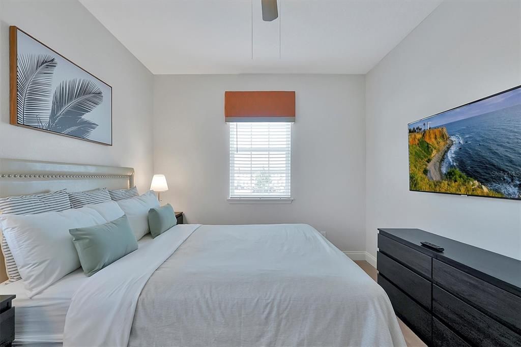 For Rent: $2,900 (5 beds, 4 baths, 2340 Square Feet)