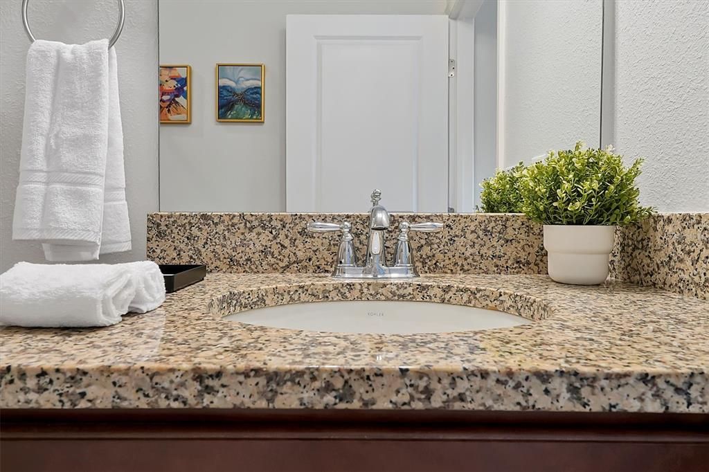 For Rent: $2,900 (5 beds, 4 baths, 2340 Square Feet)