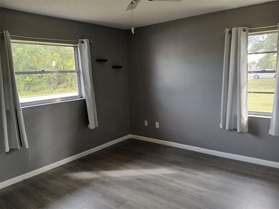 En Venta: $225,000 (2 camas, 1 baños, 864 Pies cuadrados)