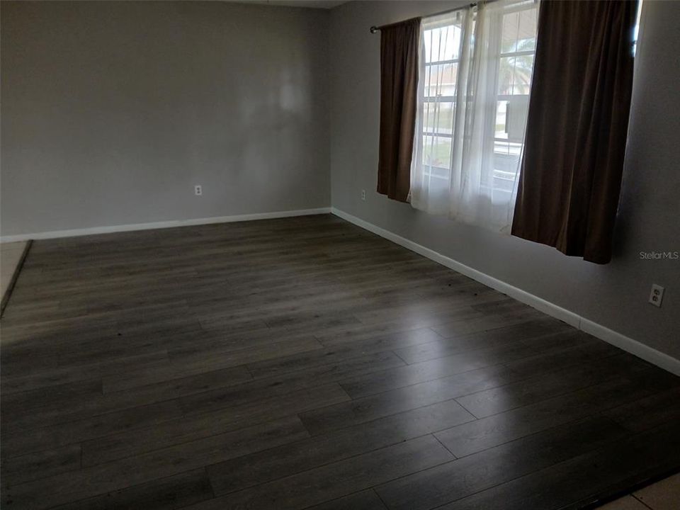 En Venta: $225,000 (2 camas, 1 baños, 864 Pies cuadrados)