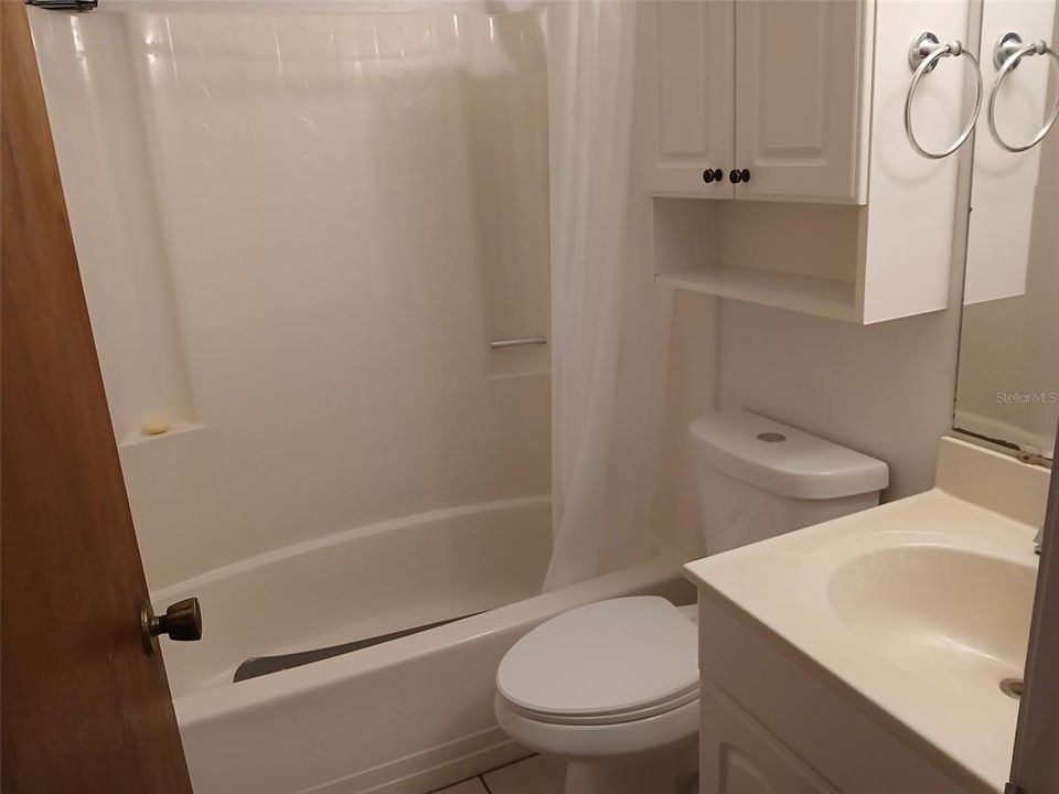 En Venta: $225,000 (2 camas, 1 baños, 864 Pies cuadrados)