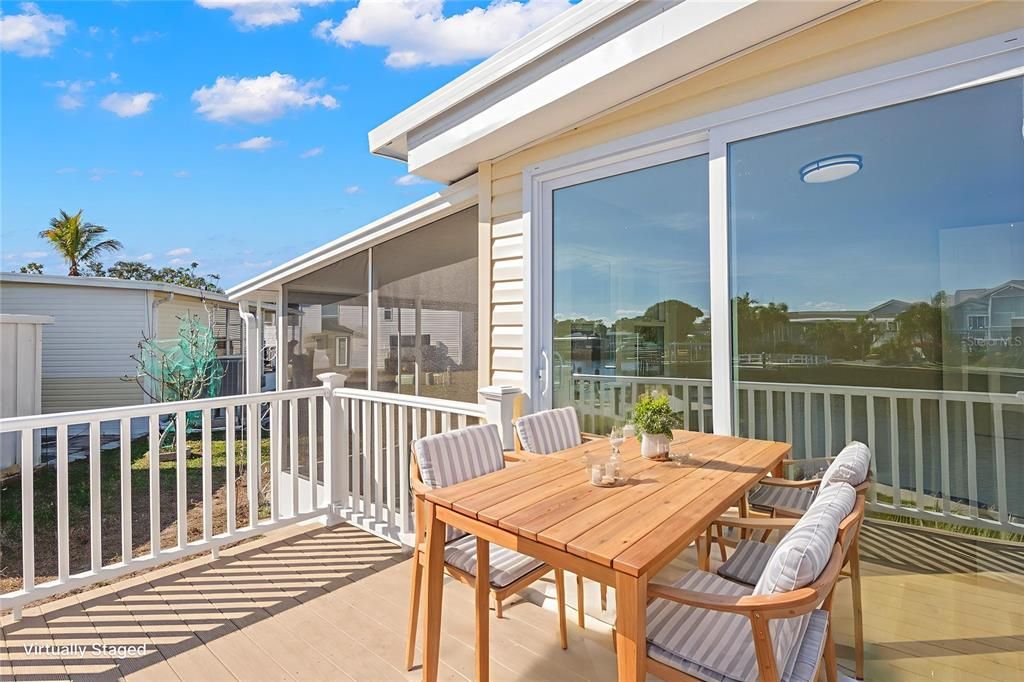 For Sale: $269,000 (2 beds, 1 baths, 748 Square Feet)