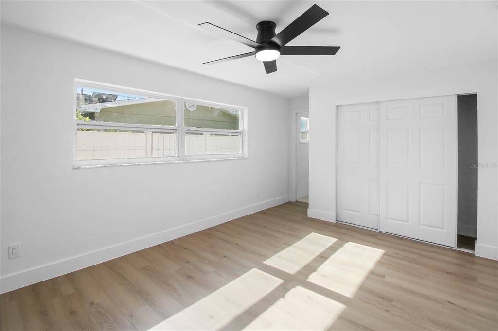 En Venta: $549,000 (4 camas, 3 baños, 1704 Pies cuadrados)