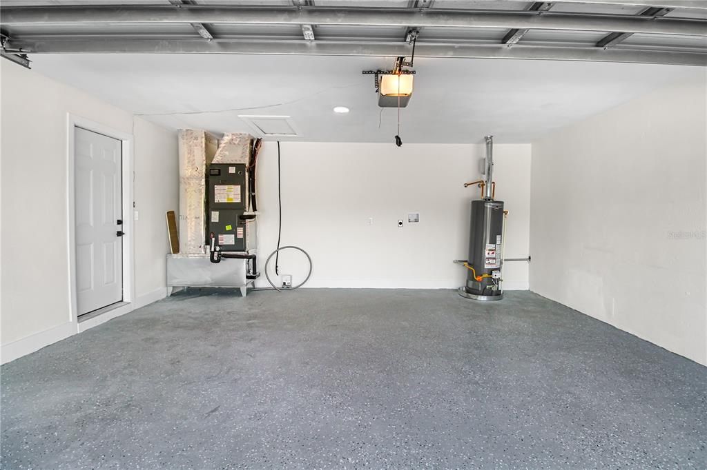 En Venta: $549,000 (4 camas, 3 baños, 1704 Pies cuadrados)