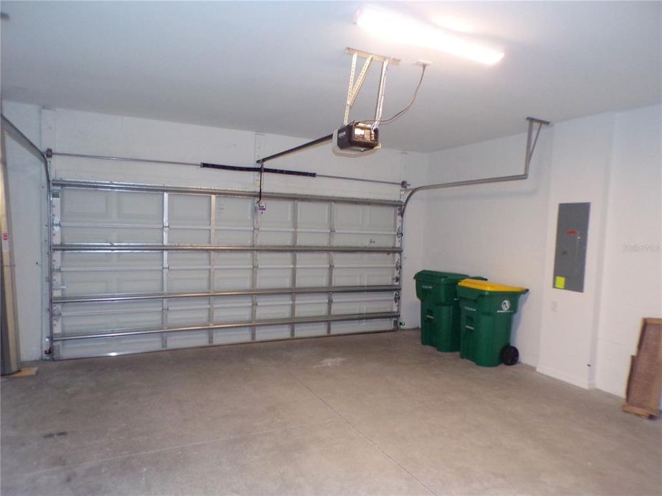 В аренду: $2,300 (4 спален, 3 ванн, 2032 Квадратных фут)