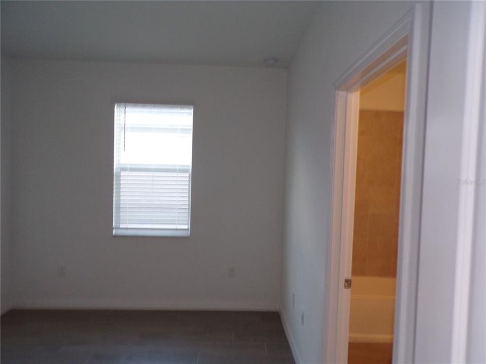 В аренду: $2,300 (4 спален, 3 ванн, 2032 Квадратных фут)