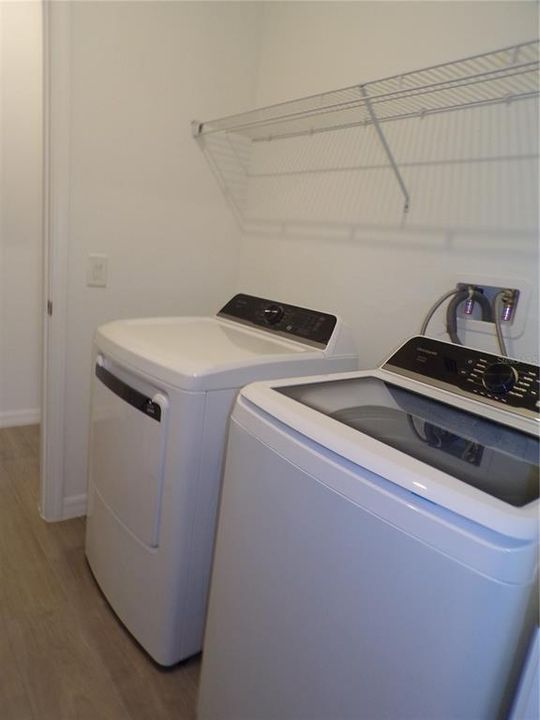 В аренду: $2,300 (4 спален, 3 ванн, 2032 Квадратных фут)