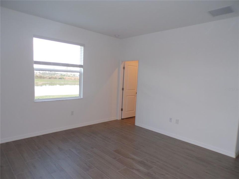 В аренду: $2,300 (4 спален, 3 ванн, 2032 Квадратных фут)