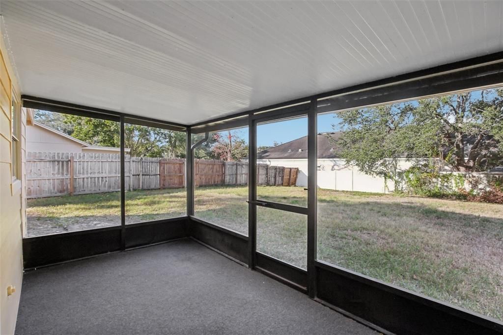 待售: $389,900 (4 贝兹, 2 浴室, 2068 平方英尺)