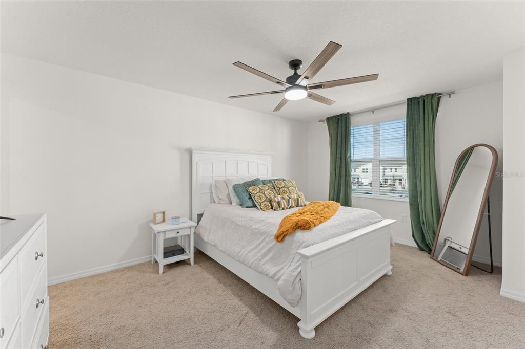 For Sale: $299,900 (3 beds, 2 baths, 1452 Square Feet)