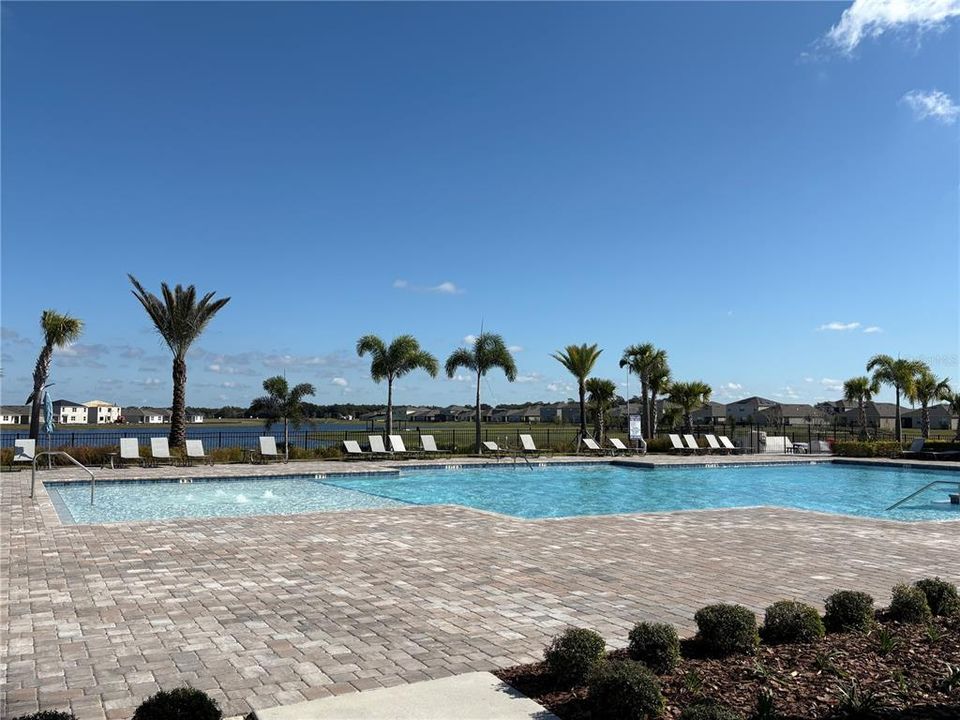 En Venta: $299,900 (3 camas, 2 baños, 1452 Pies cuadrados)