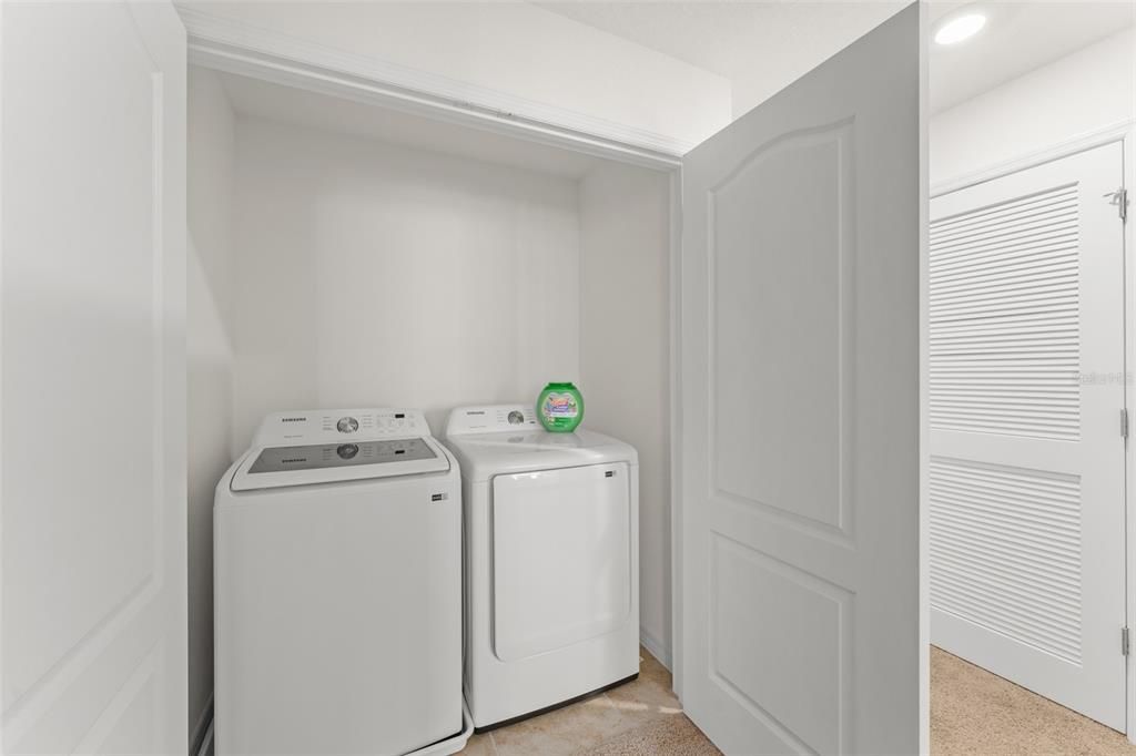 For Sale: $299,900 (3 beds, 2 baths, 1452 Square Feet)