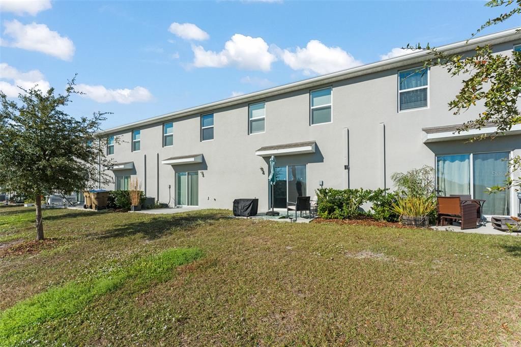 For Sale: $299,900 (3 beds, 2 baths, 1452 Square Feet)