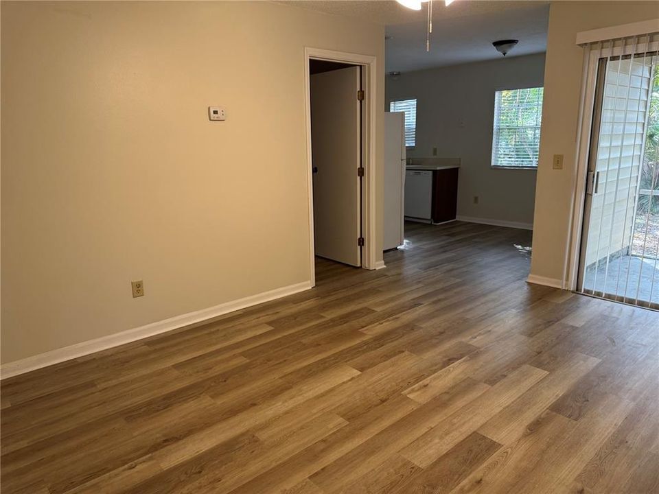 В аренду: $1,495 (2 спален, 2 ванн, 896 Квадратных фут)