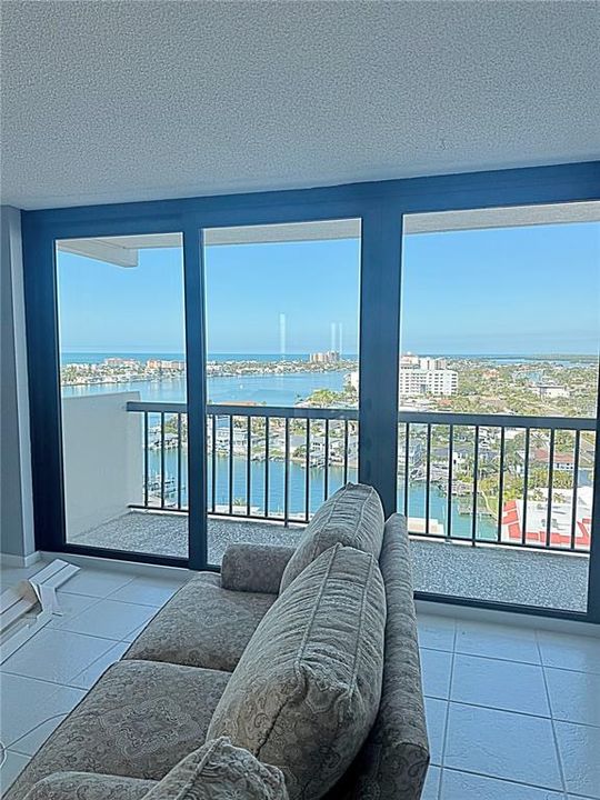 En Renta: $2,995 (2 camas, 2 baños, 1390 Pies cuadrados)