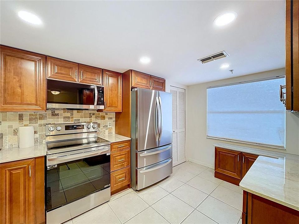 En Venta: $210,000 (2 camas, 2 baños, 1007 Pies cuadrados)