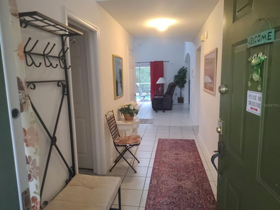 出租: $2,000 (4 贝兹, 3 浴室, 1831 平方英尺)