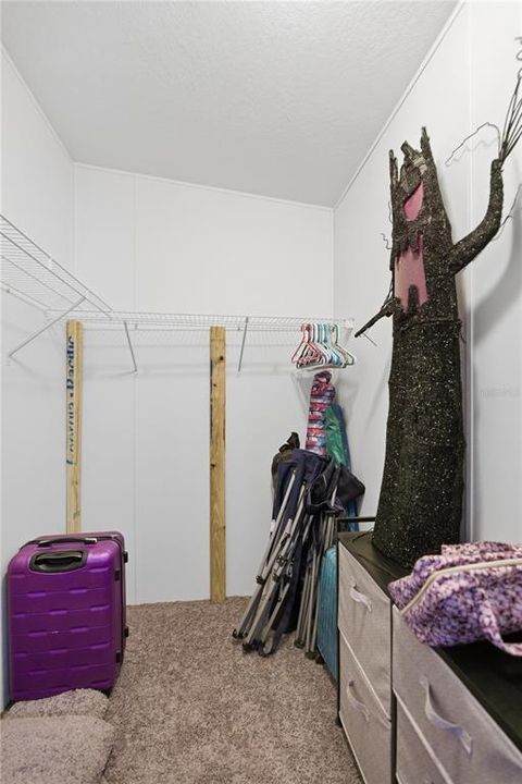 En Venta: $340,000 (4 camas, 3 baños, 2356 Pies cuadrados)