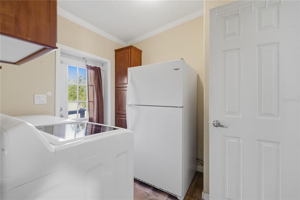 En Venta: $340,000 (4 camas, 3 baños, 2356 Pies cuadrados)