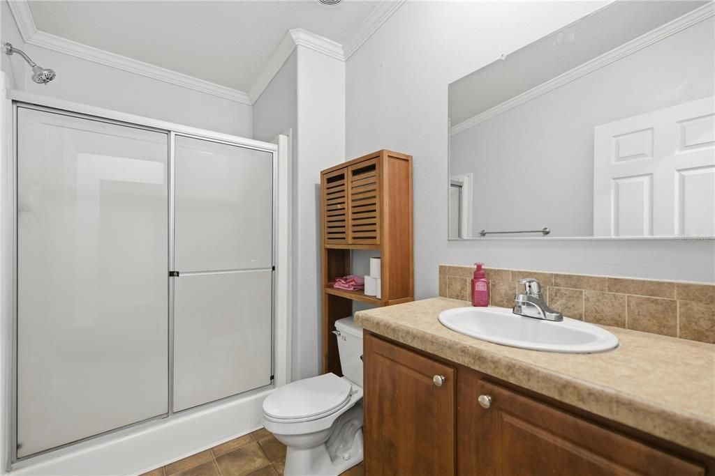 En Venta: $340,000 (4 camas, 3 baños, 2356 Pies cuadrados)