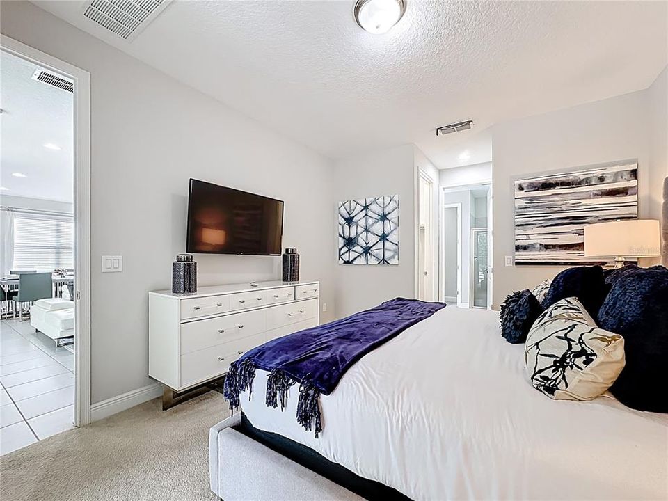 For Rent: $6,500 (8 beds, 6 baths, 3612 Square Feet)