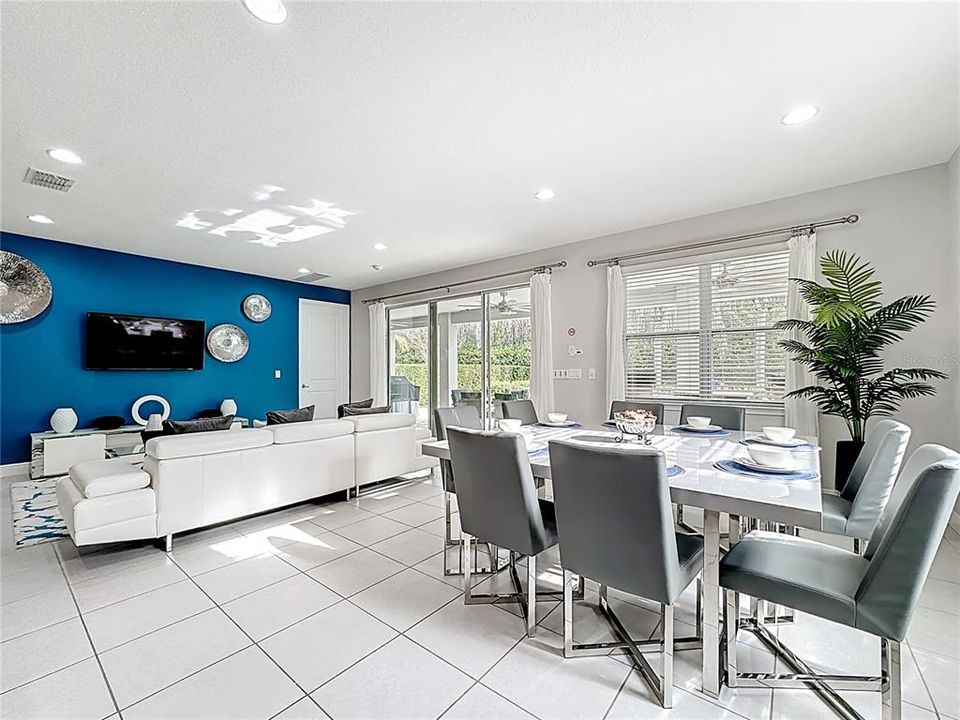 For Rent: $6,500 (8 beds, 6 baths, 3612 Square Feet)