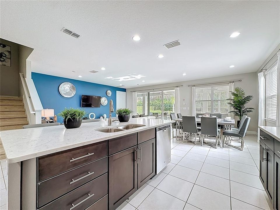 For Rent: $6,500 (8 beds, 6 baths, 3612 Square Feet)