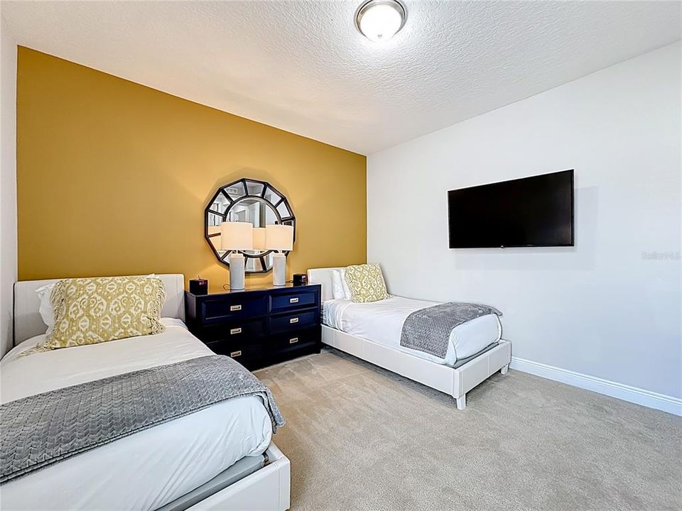 For Rent: $6,500 (8 beds, 6 baths, 3612 Square Feet)