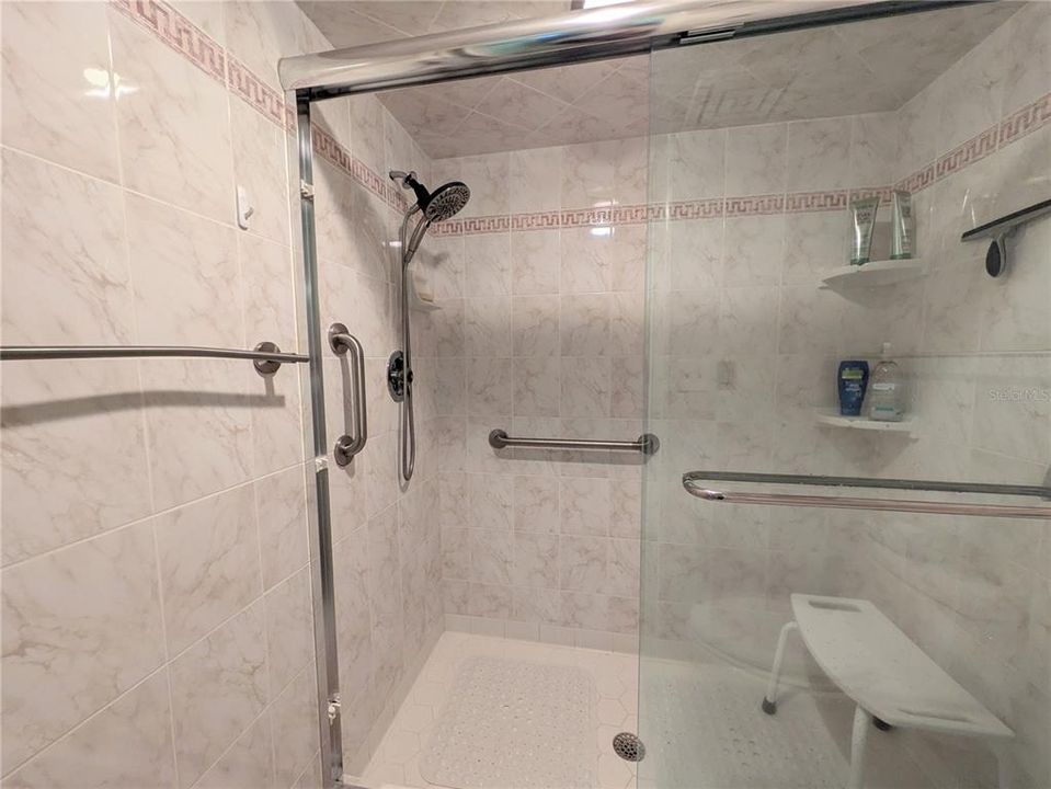 На продажу: $859,000 (2 спален, 2 ванн, 1641 Квадратных фут)