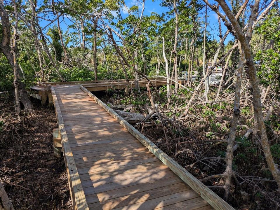 На продажу: $859,000 (2 спален, 2 ванн, 1641 Квадратных фут)