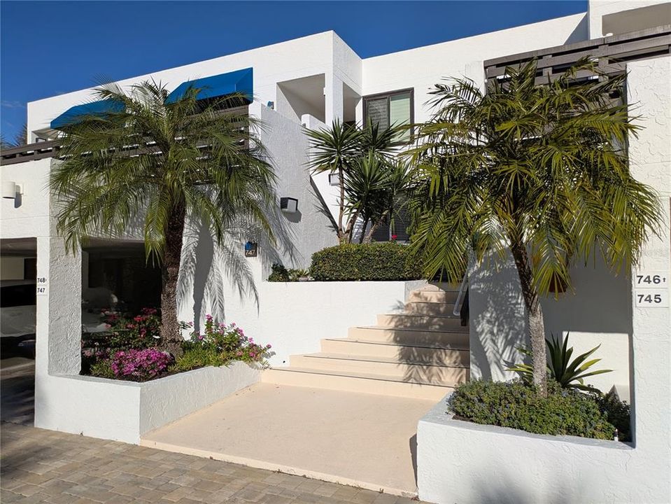 На продажу: $859,000 (2 спален, 2 ванн, 1641 Квадратных фут)