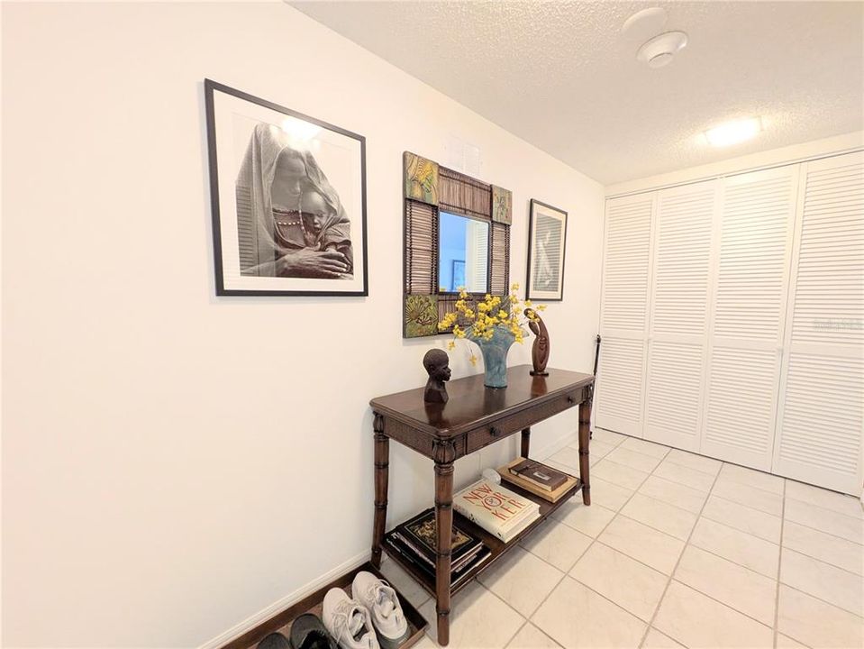 На продажу: $859,000 (2 спален, 2 ванн, 1641 Квадратных фут)