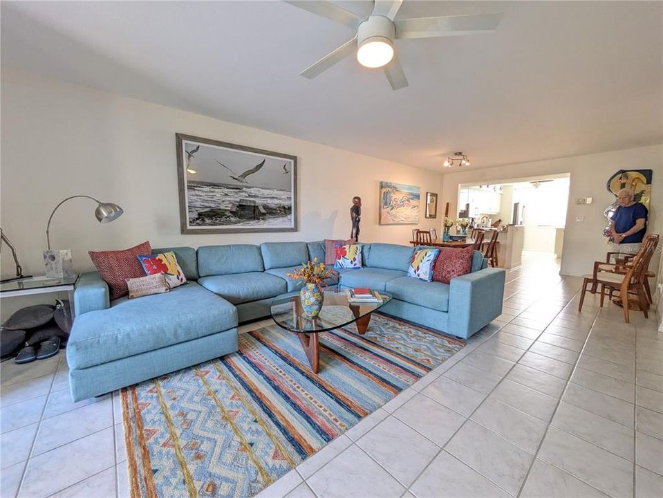 На продажу: $859,000 (2 спален, 2 ванн, 1641 Квадратных фут)