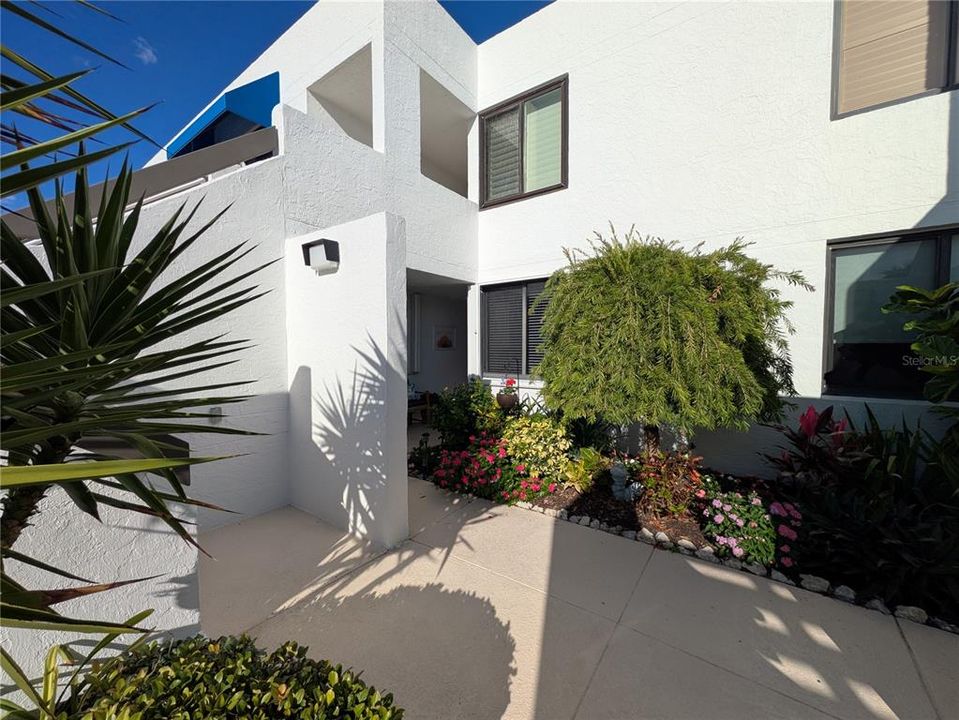 На продажу: $859,000 (2 спален, 2 ванн, 1641 Квадратных фут)