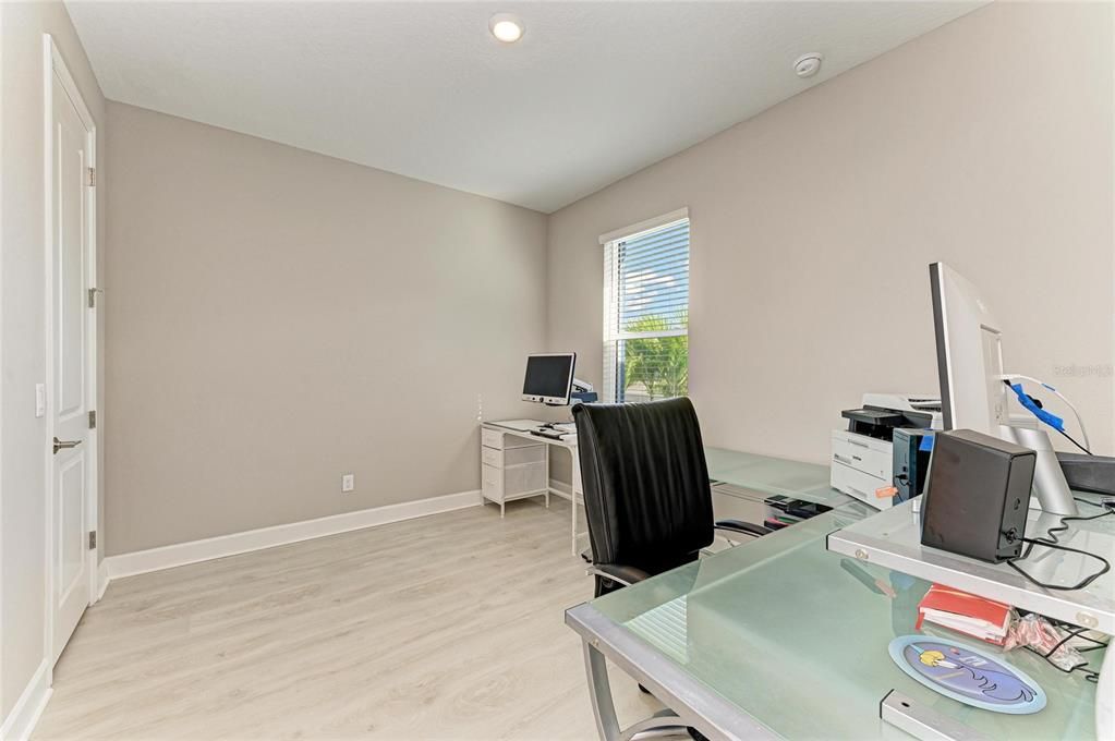 For Sale: $531,900 (2 beds, 2 baths, 1533 Square Feet)