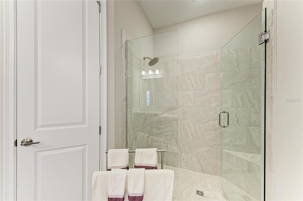 For Sale: $531,900 (2 beds, 2 baths, 1533 Square Feet)