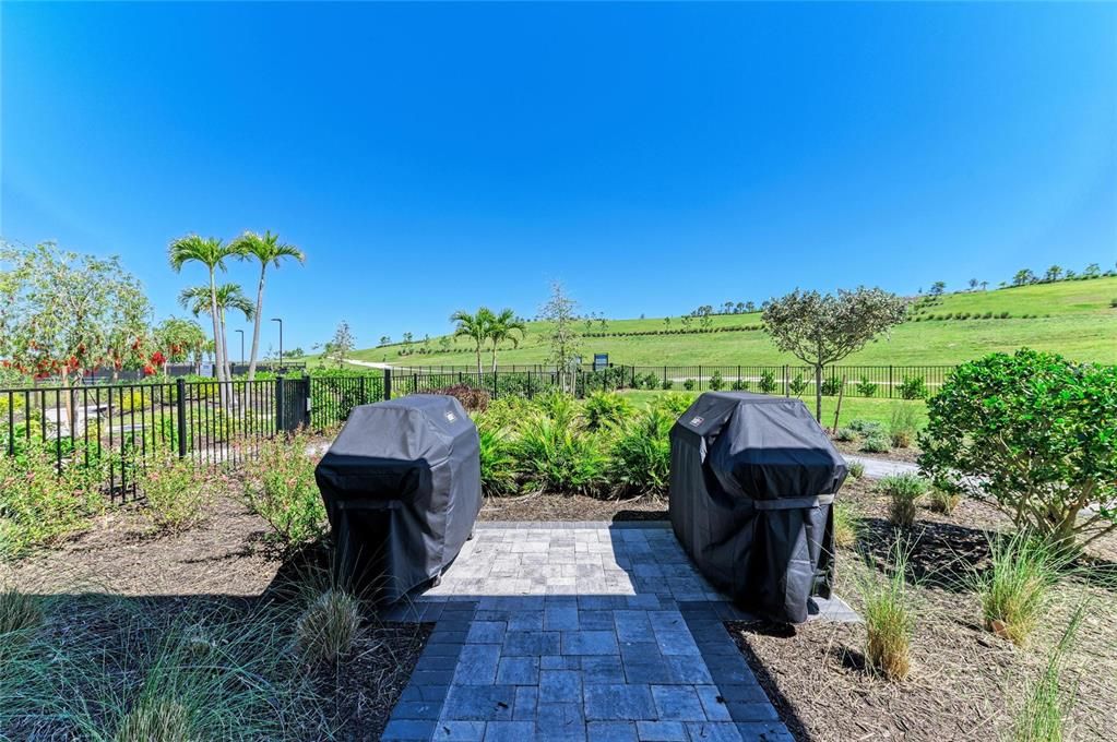 For Sale: $531,900 (2 beds, 2 baths, 1533 Square Feet)