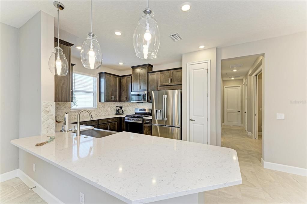 For Sale: $531,900 (2 beds, 2 baths, 1533 Square Feet)