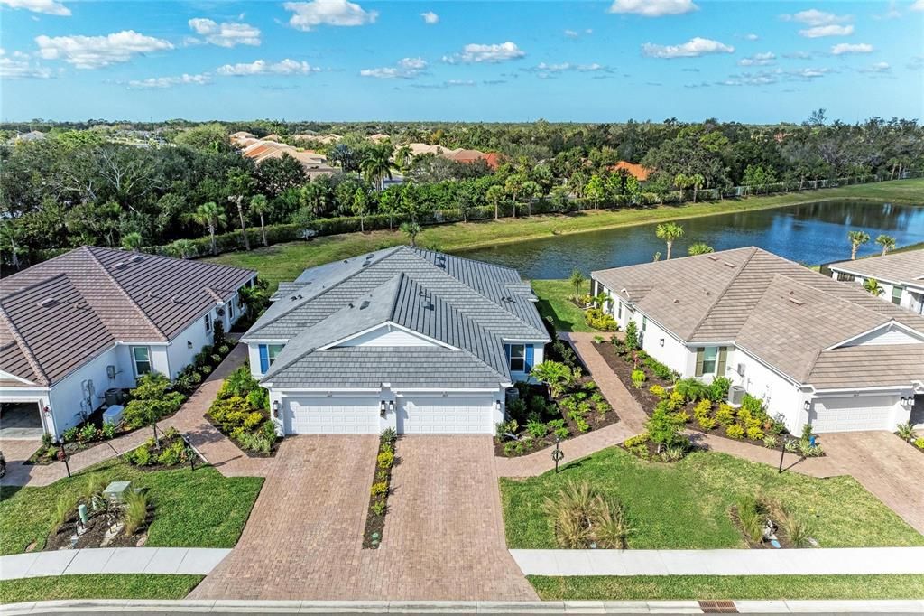 For Sale: $531,900 (2 beds, 2 baths, 1533 Square Feet)