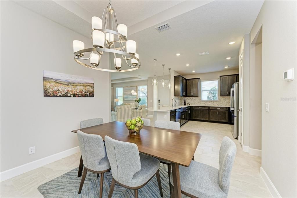 For Sale: $531,900 (2 beds, 2 baths, 1533 Square Feet)