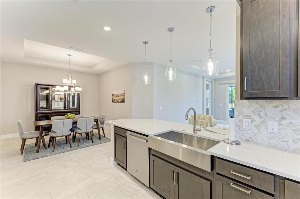 For Sale: $531,900 (2 beds, 2 baths, 1533 Square Feet)