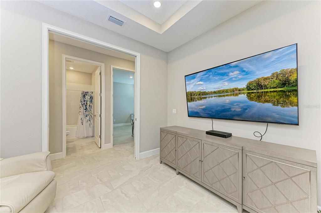 For Sale: $531,900 (2 beds, 2 baths, 1533 Square Feet)