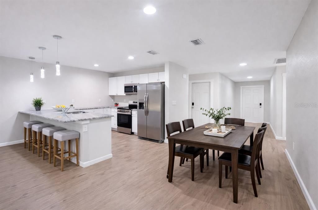 For Rent: $1,700 (3 beds, 2 baths, 1387 Square Feet)