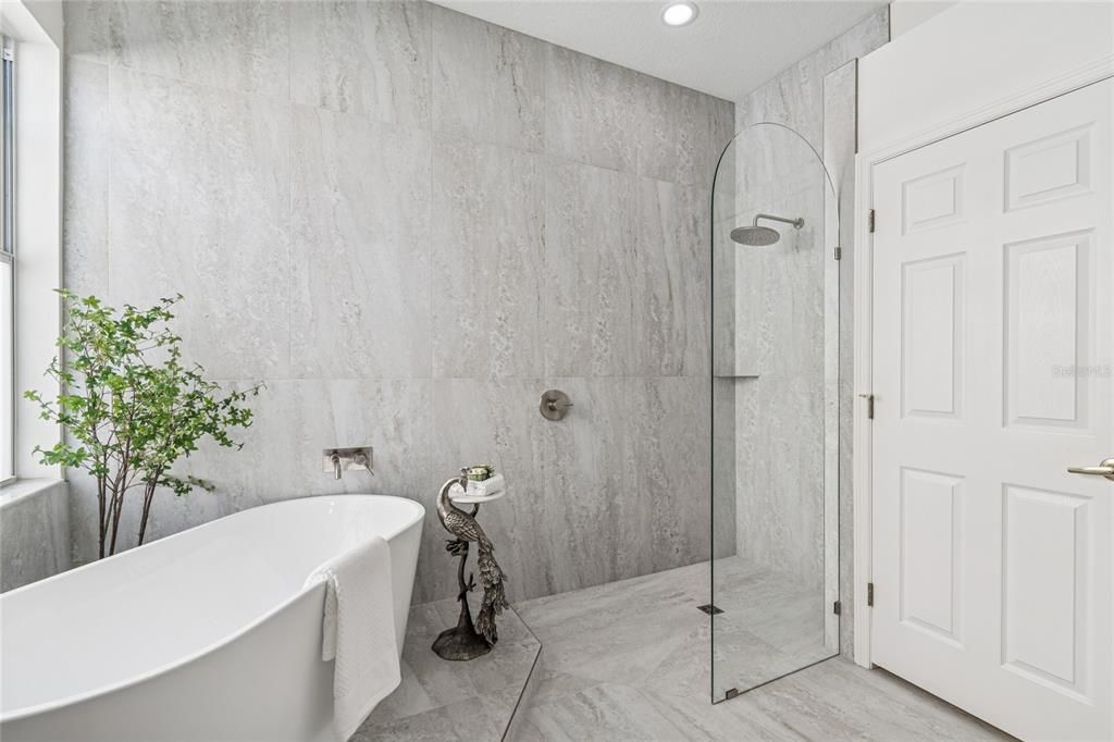 En Venta: $625,000 (3 camas, 2 baños, 2485 Pies cuadrados)