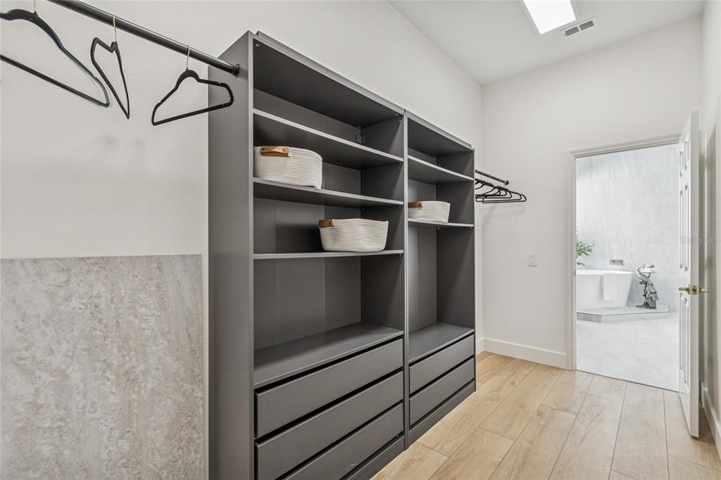 En Venta: $625,000 (3 camas, 2 baños, 2485 Pies cuadrados)