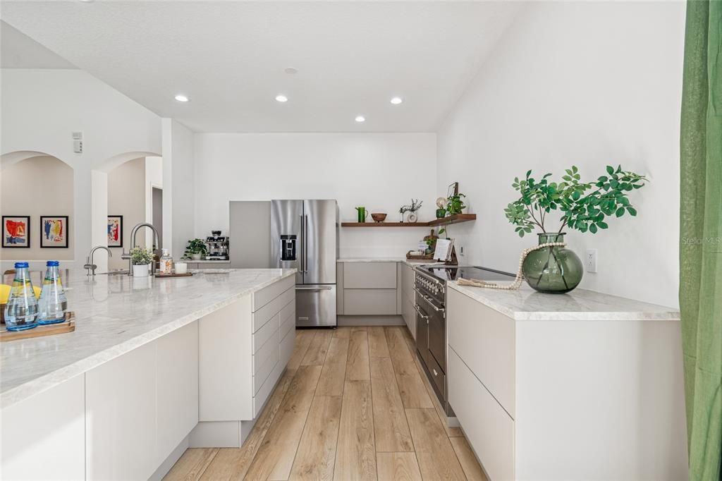 En Venta: $625,000 (3 camas, 2 baños, 2485 Pies cuadrados)