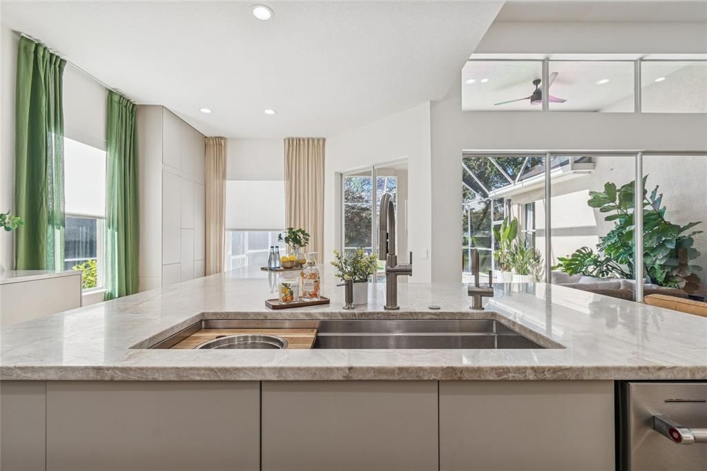 En Venta: $625,000 (3 camas, 2 baños, 2485 Pies cuadrados)