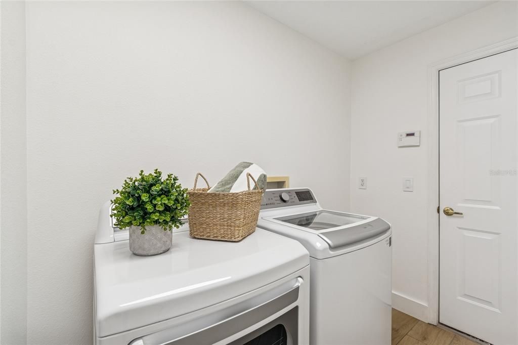 En Venta: $625,000 (3 camas, 2 baños, 2485 Pies cuadrados)